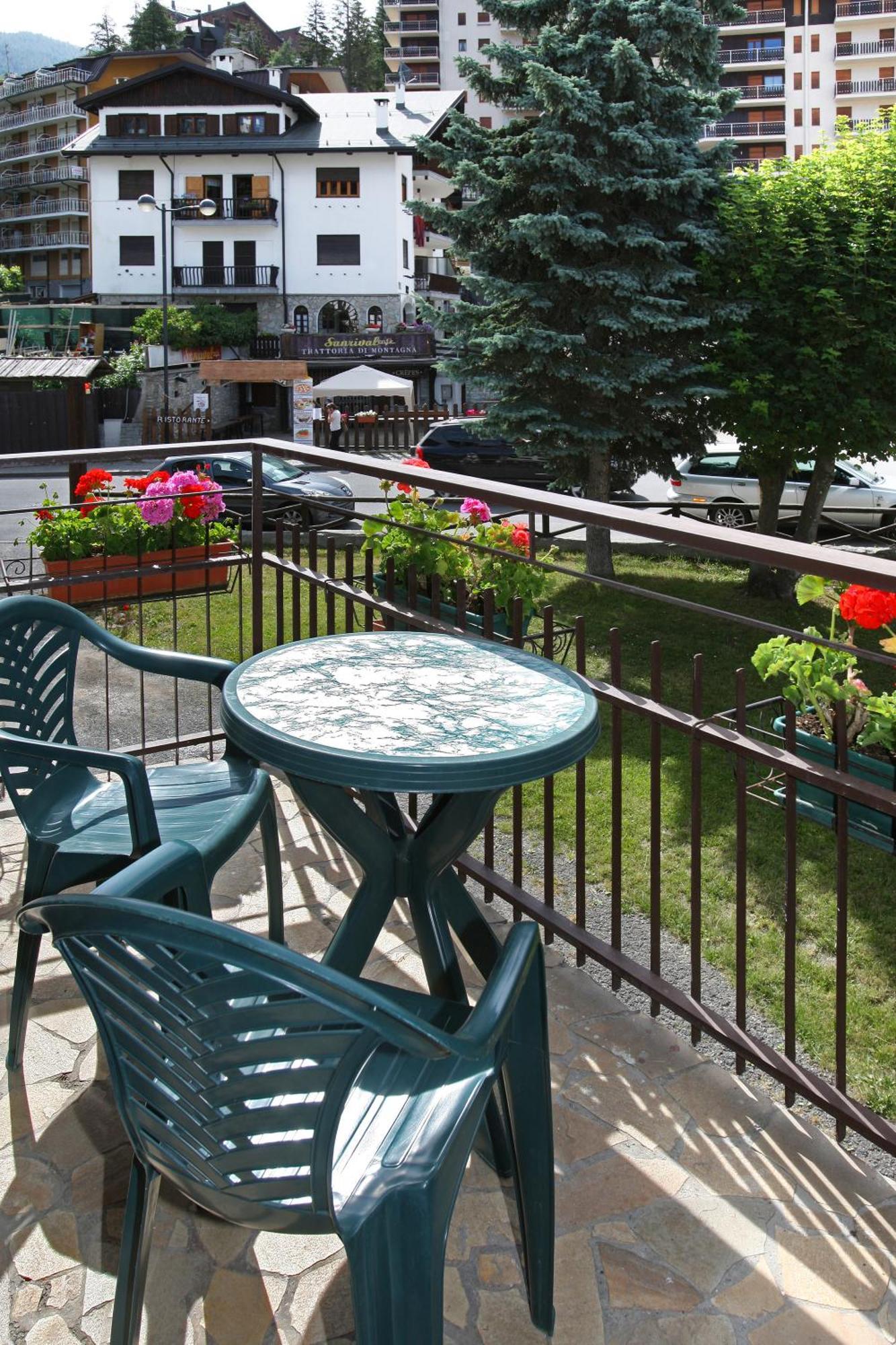 Hotel Villa Cary Sauze D'Oulx Exterior photo