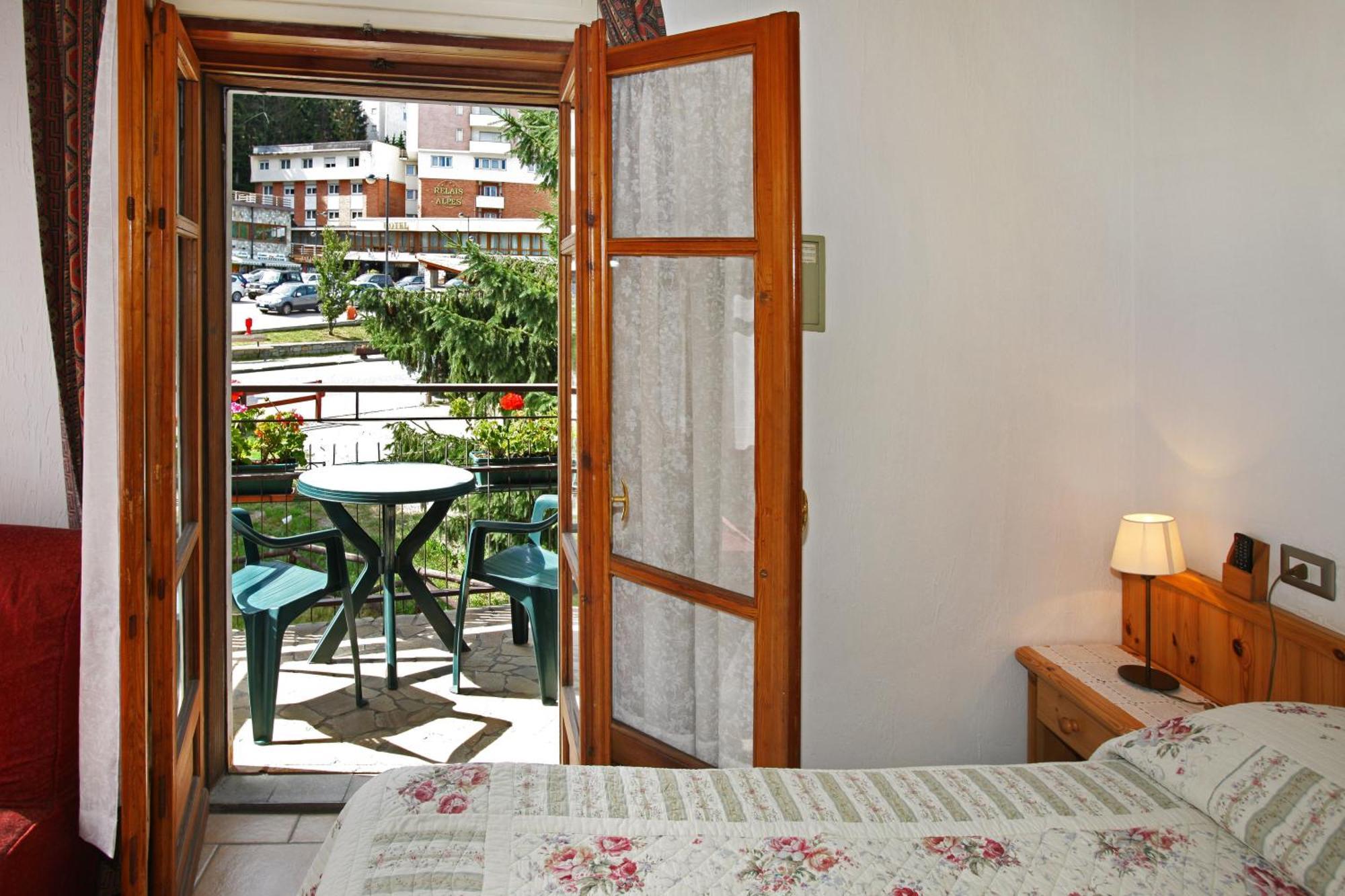 Hotel Villa Cary Sauze D'Oulx Exterior photo